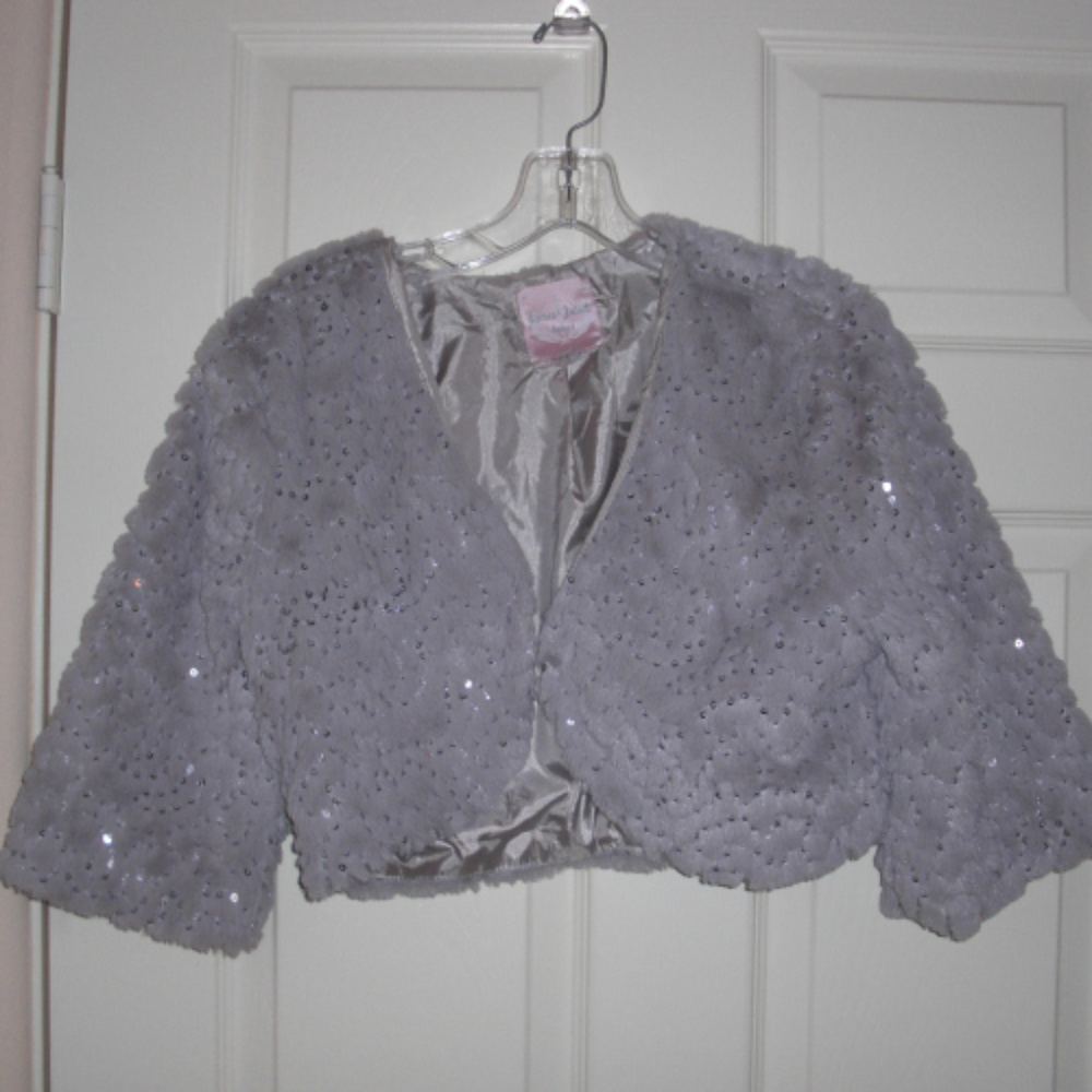 Romeo & Juliet faux fur with sequins bolero M